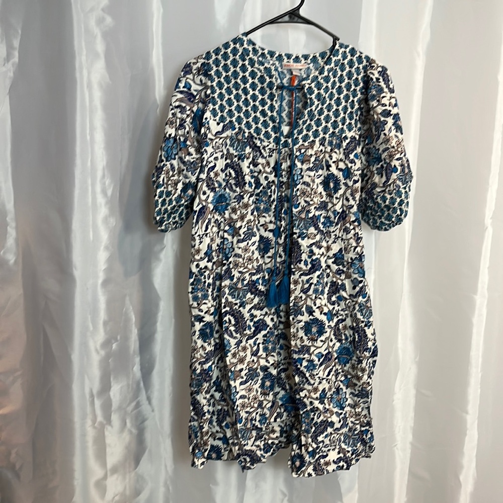 Women’s dress. 2166